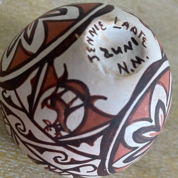 Miniature Zuni Heart Line Deer Olla - Picture 12 of 14